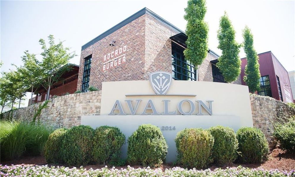 Walkable to Avalon Shoppes & Dining