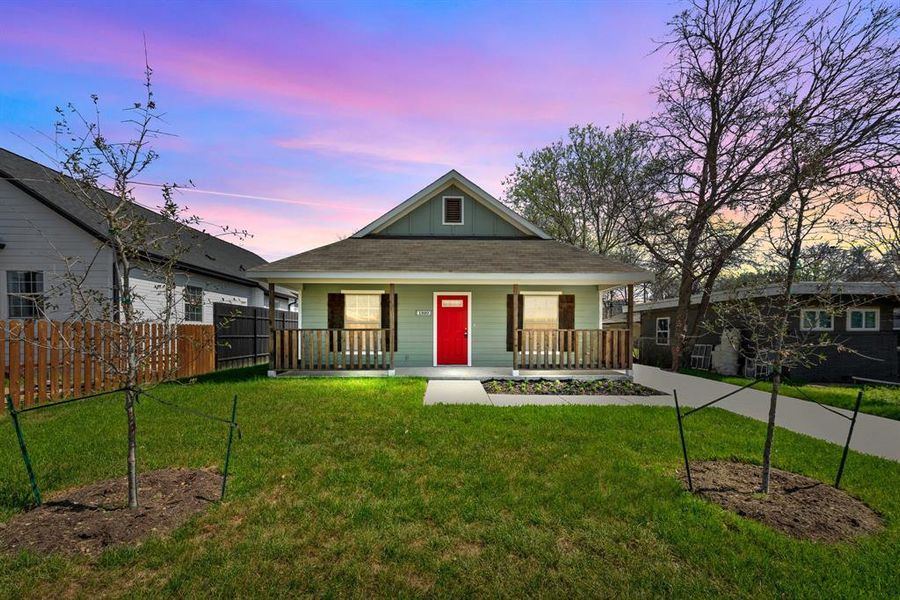 New construction Single-Family house 1809 Ash Crescent Street, Fort Worth, TX 76164 - photo