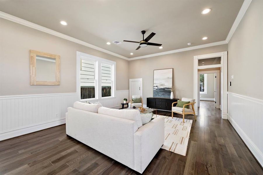 Another look at the Living area. Note the crown molding and 10' ceilings!