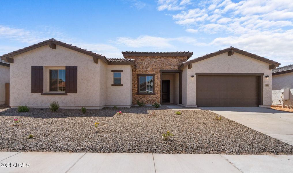 37565 W Padilla St EXT-1 (Large)