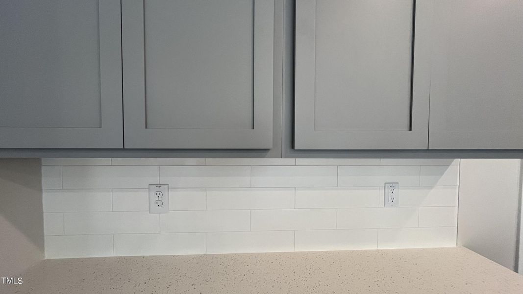 9 - Backsplash & counters