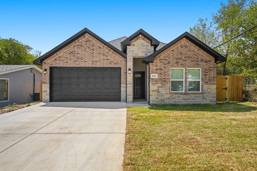 New construction Single-Family house 4012 Reed Street, Fort Worth, TX 76119 - photo