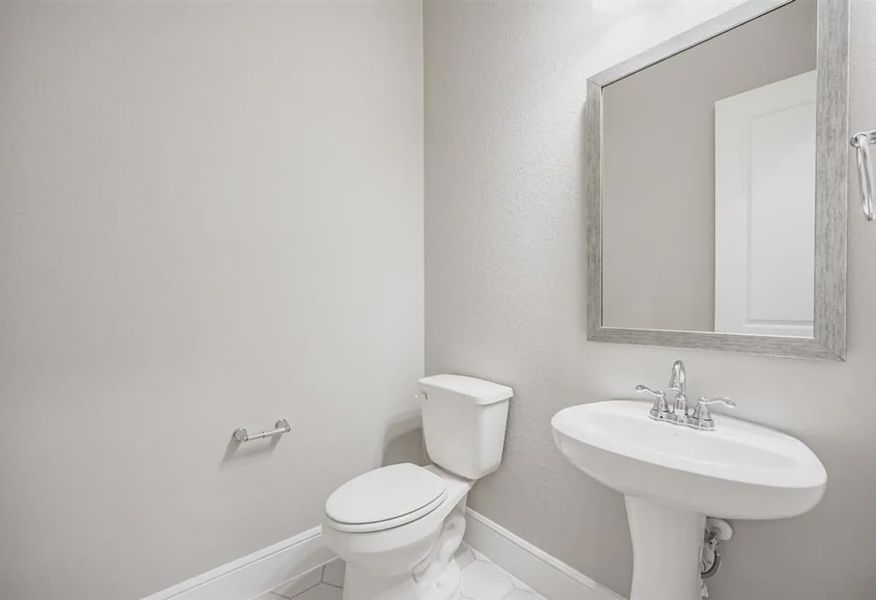 Plan 6010 powder room - 10 of 20