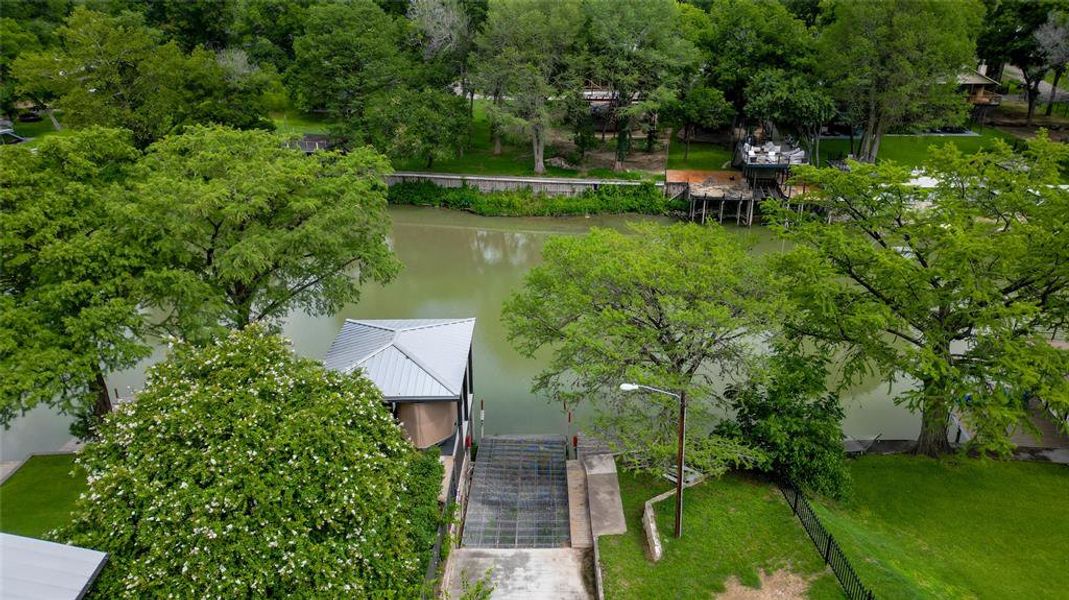 Boat ramp for Woodlake HOA property owners