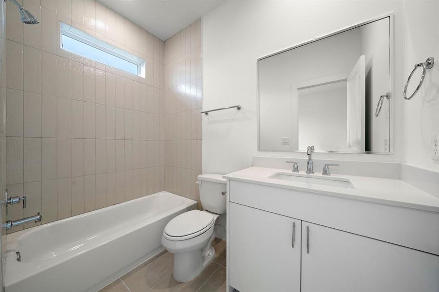 sleek bathroom details