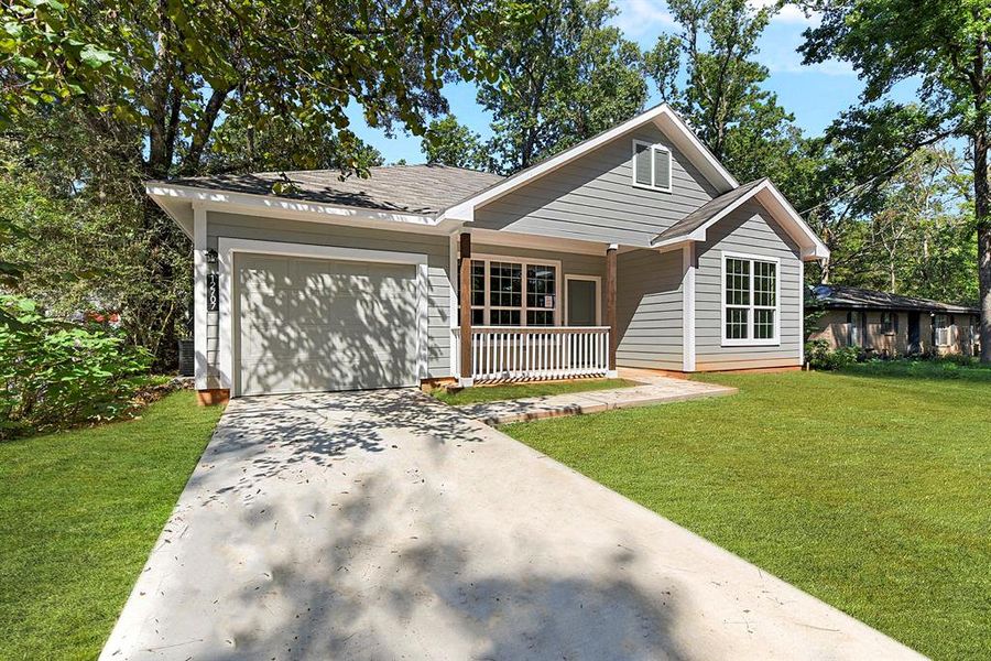 Welcome home!  New construction, 1 story home w/one car garage by Stonecreek Builders.