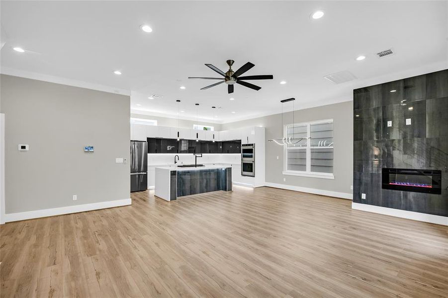 Tons of storage in this kitchen!