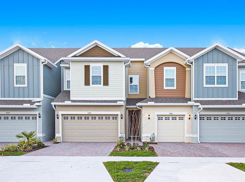 New construction Townhouse house 5783 Spotted Harrier Way, Lithia, FL 33547 - photo