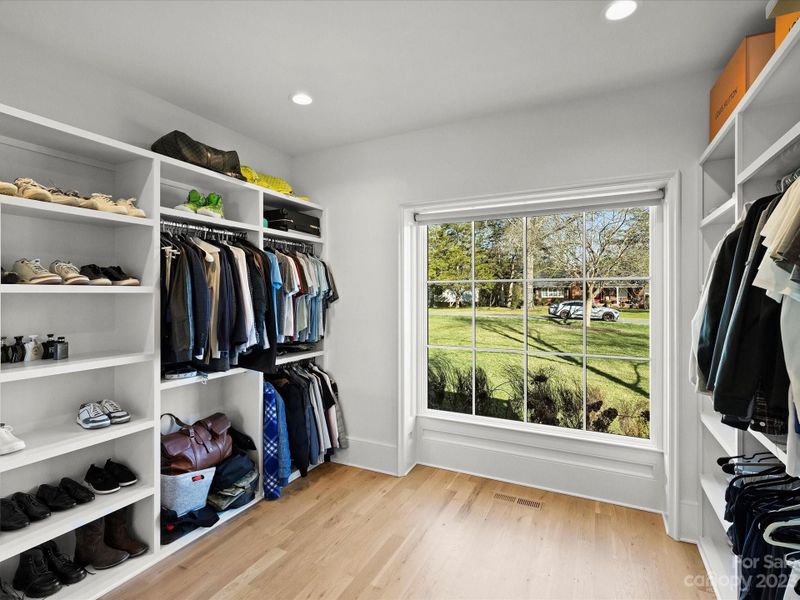Primary closet with laundry hook-up