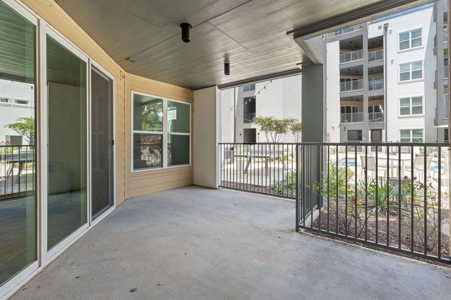 Huge covered patio!