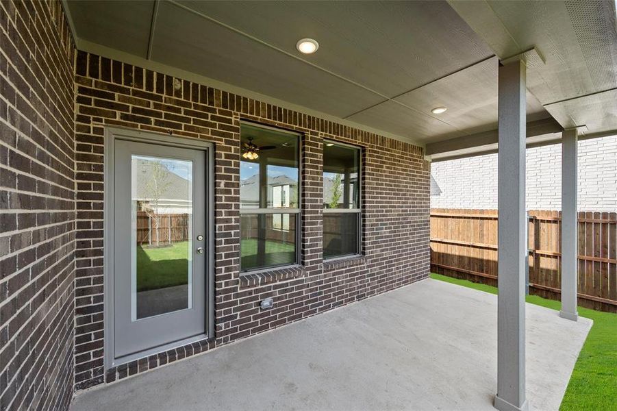 320 Pasture PAtio1