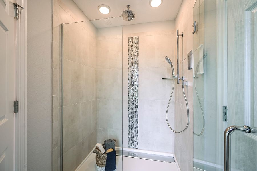 Primary Shower | Sanibel | New Homes in Florida | Landsea Homes