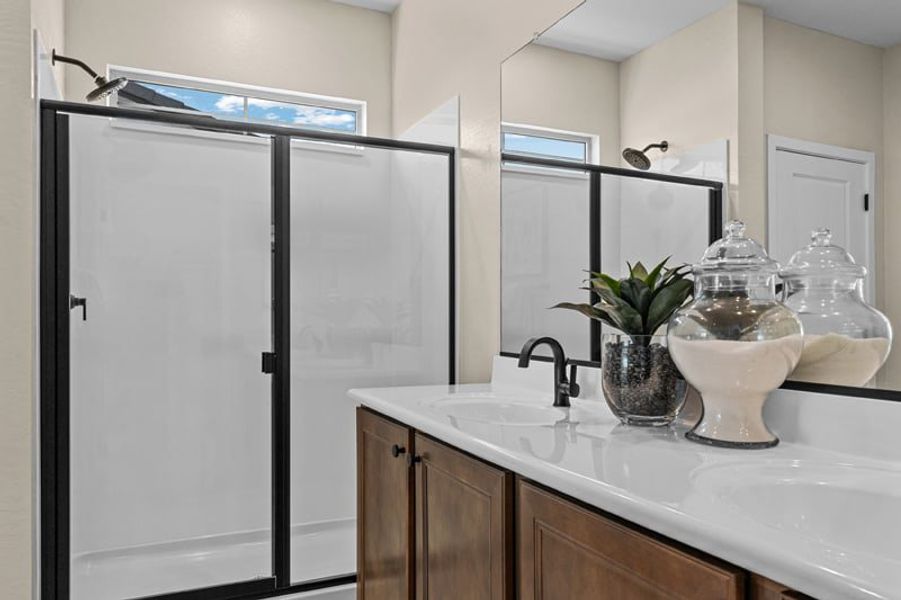 Primary Bath | REV at Eastmark | New Homes in Mesa, AZ | Landsea Homes