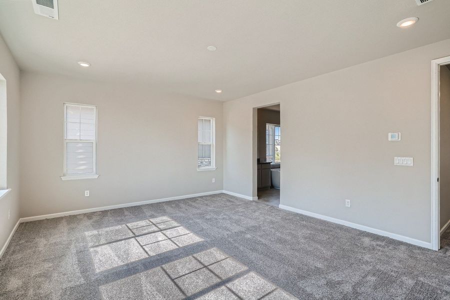 7092 s waterloo way aurora co - web quality - 014 - 18 2nd floor primary bedroom