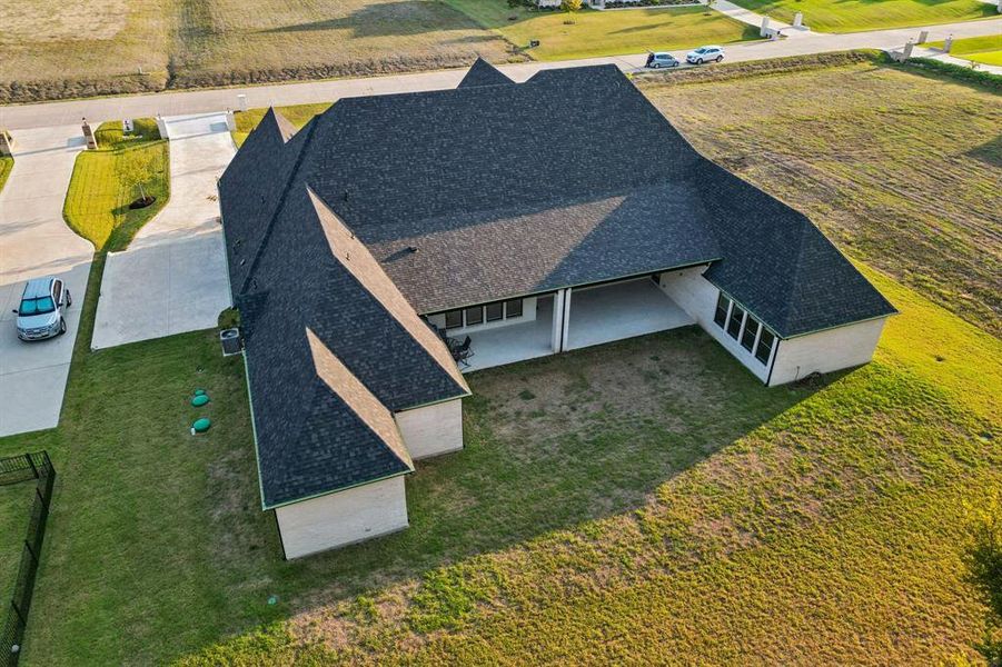 This shot shows off the oversized covered patio!