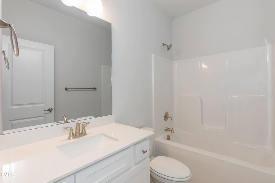 26-1830Bathroom 01