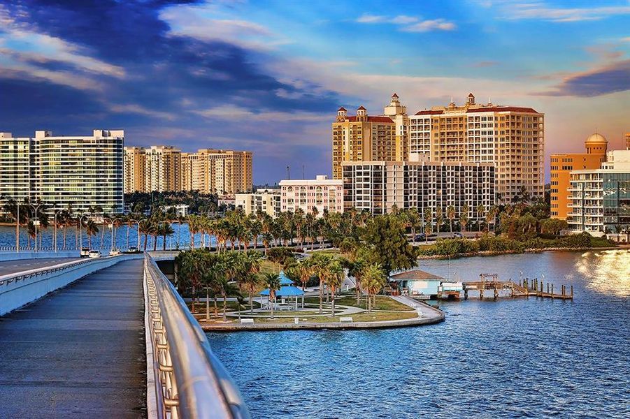 Vista of downtown Sarasota skyline.