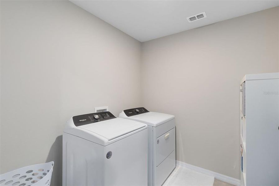 Laundry Room with plenty of room