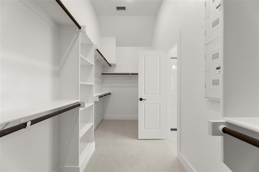 1712 Highwood  Closet