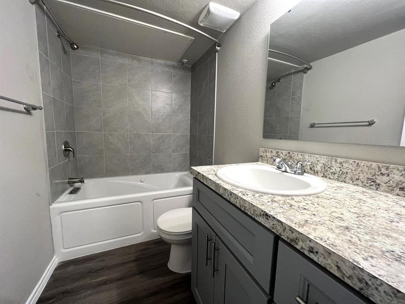 bath has jetted tub, so much to offer in this new unit on the ground floor