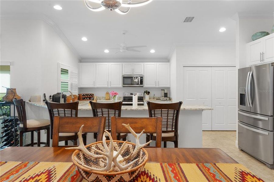 Entertain Family and Friends in the Dining room and at the Breakfast Bar.