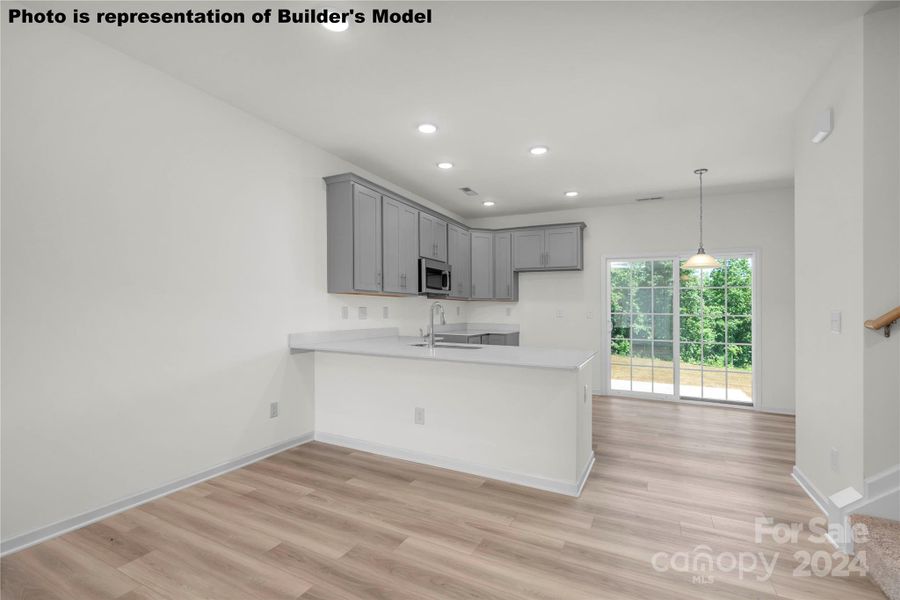 Laurel Open Living/Gourmet Kitchen