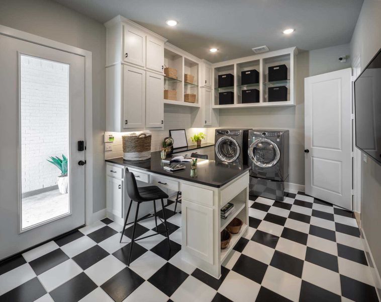 Laundry Room/Craft Room