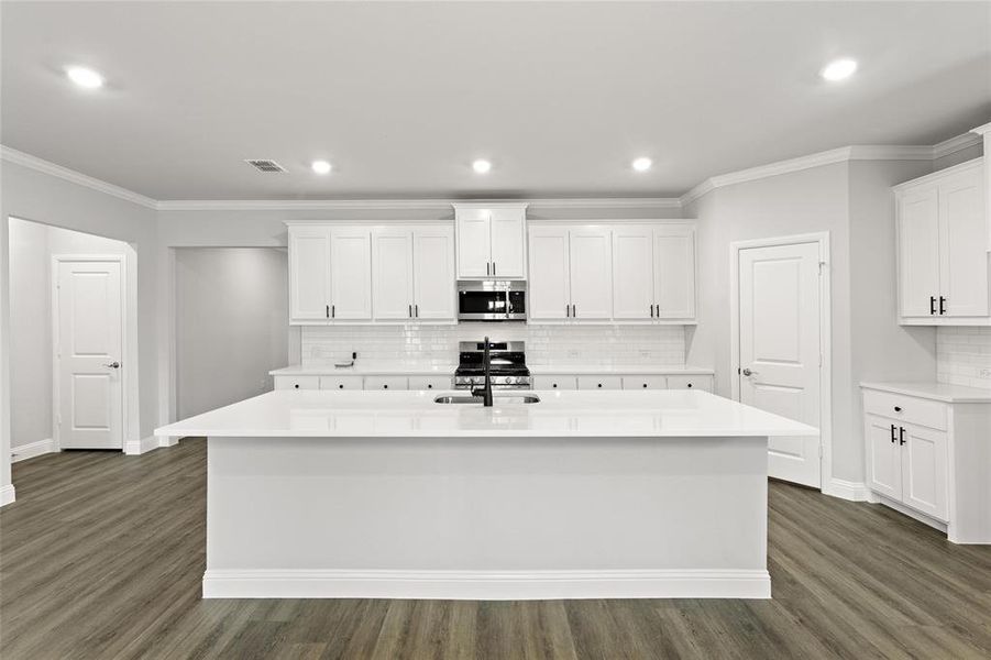 313 Brookstone  Kitchen