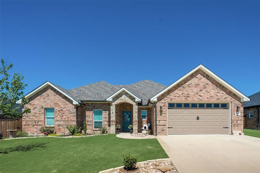 New construction Single-Family house 722 Cobblestone Circle, Mabank, TX 75147 - photo