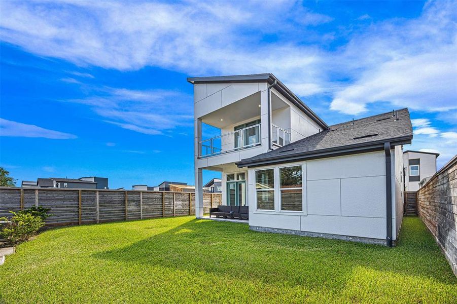 Spacious Backyard