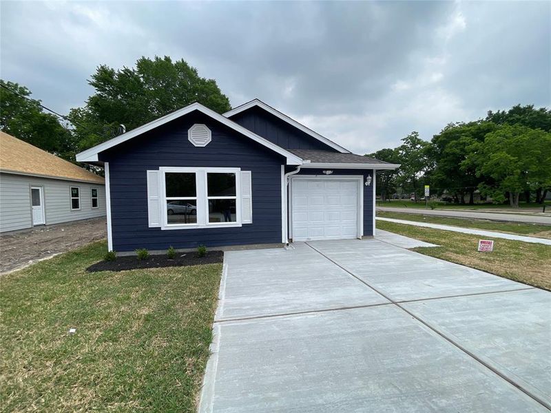 New construction Single-Family house 5402 Tommye Street, Houston, TX 77028 - photo