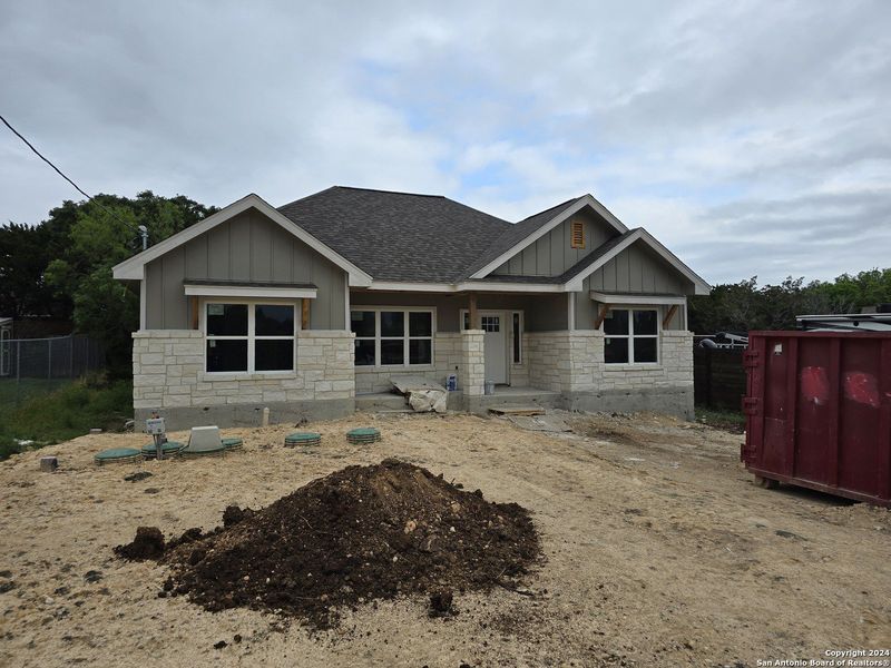 New construction Single-Family house 1729 Blueridge Dr, Canyon Lake, TX 78133 - photo