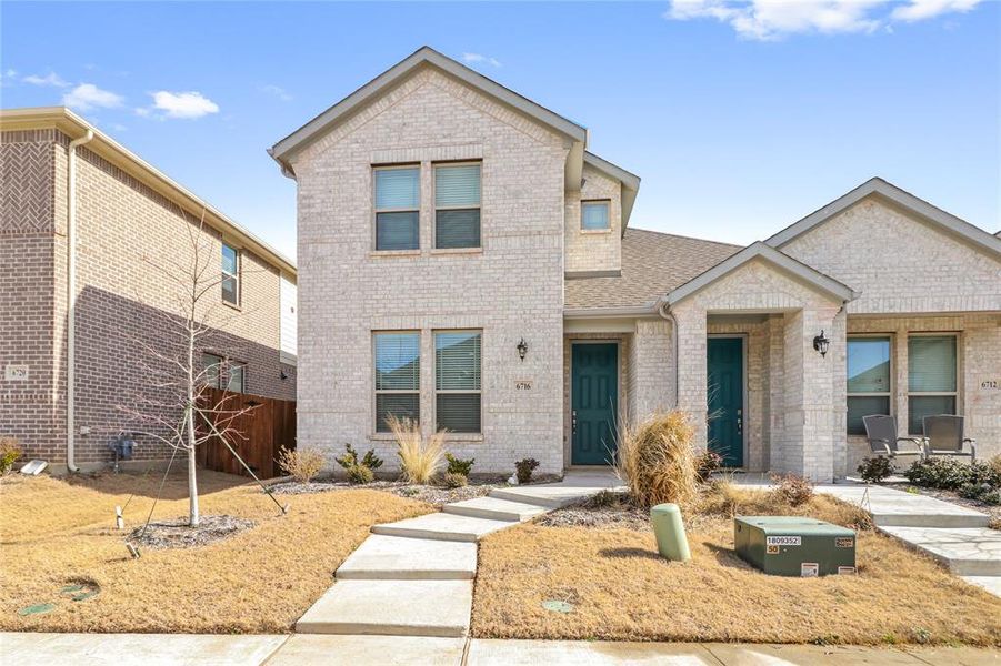 New construction Townhouse house 6716 Glimfeather Drive, Fort Worth, TX 76179 - photo