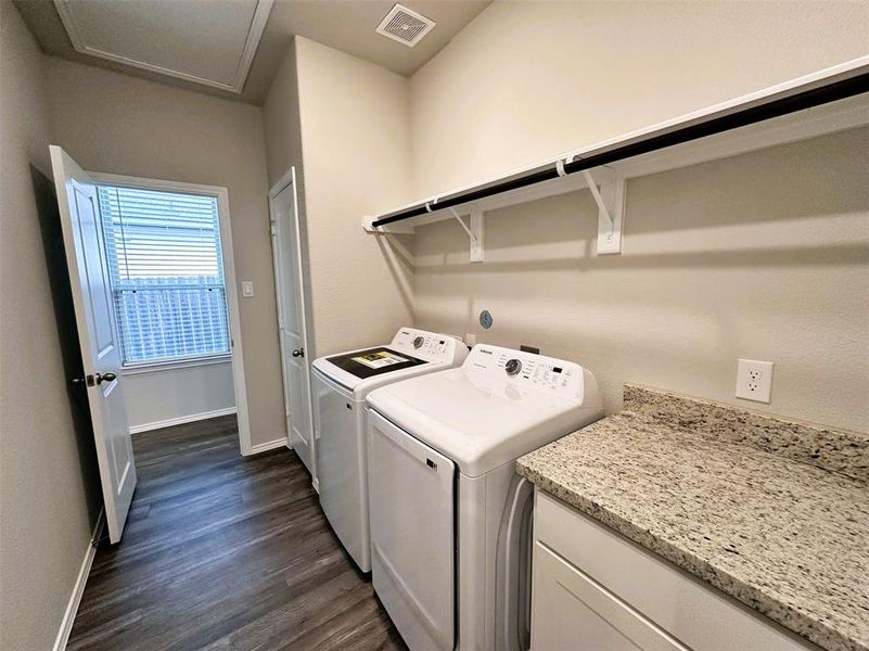 Granite folding counter, broom closet & the washer/dryer are included!