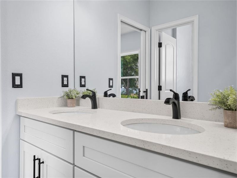 Dual Sinks with Quartz Countertops