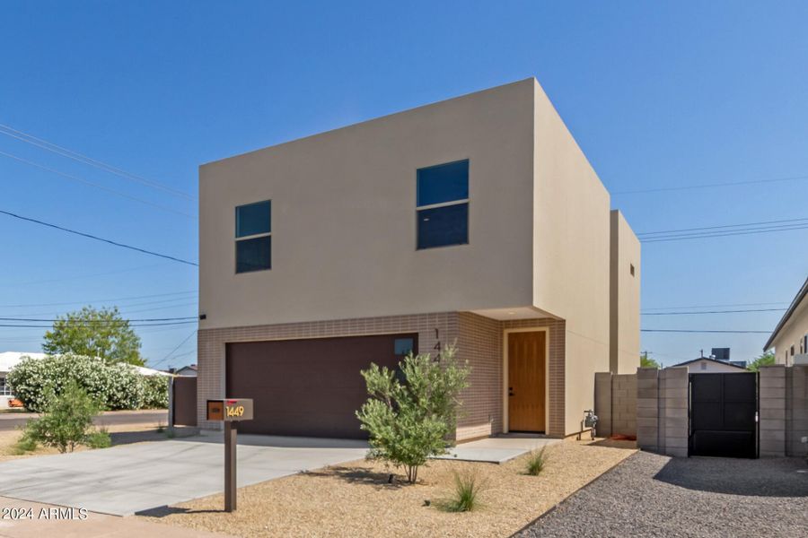 New construction Single-Family house 1449 E Hoover Avenue, Phoenix, AZ 85006 - photo