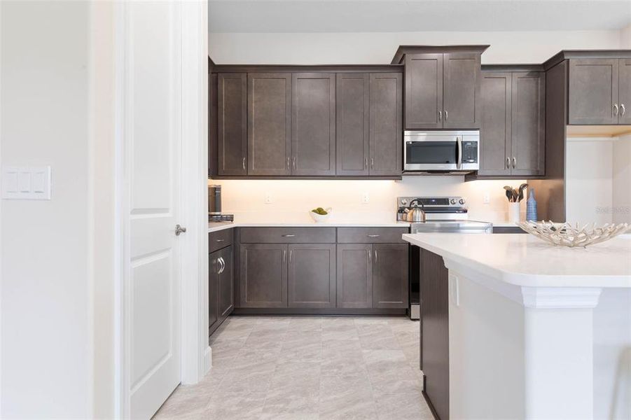 Open Kitchen with Quartz couters