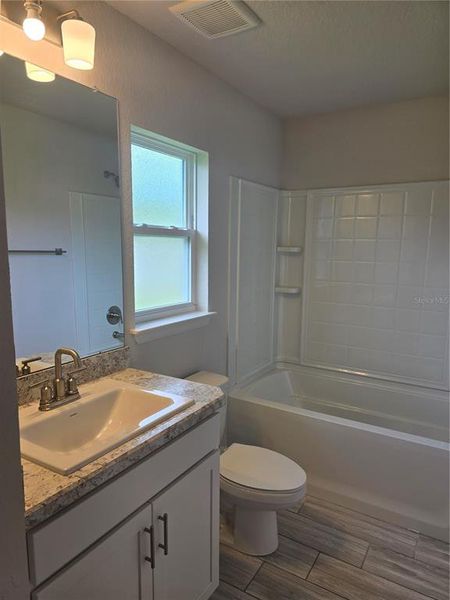 2nd bath guest/in-law suite