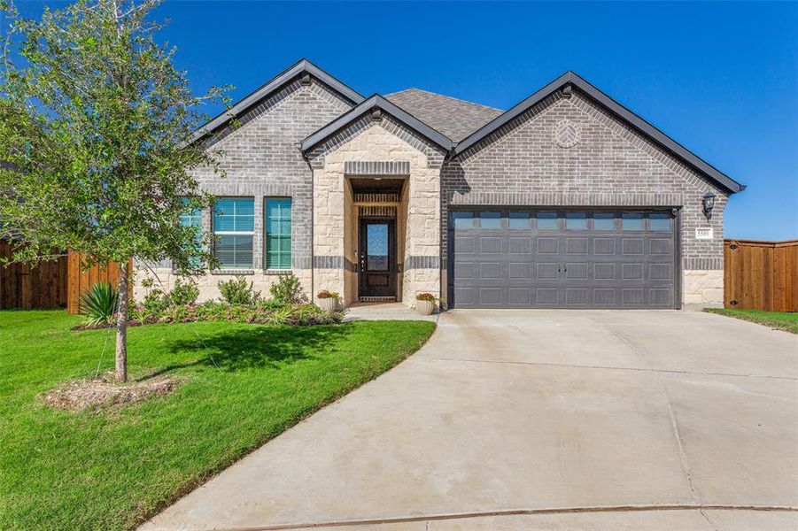 New construction Single-Family house 5500 Castle Peak Bend, Fort Worth, TX 76126 The Henderson- photo
