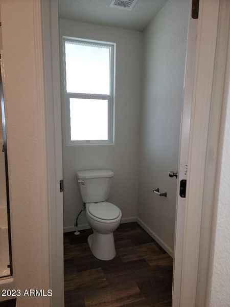 3709 Kansas master toilet room