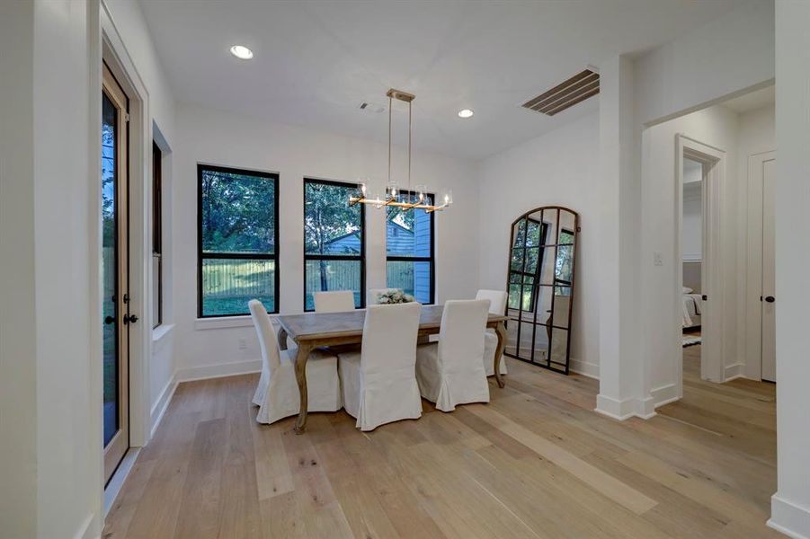 Breakfast area is large enough to accommodate a dining room table*photos are of a previously constructed home by the builder. 1406 Thornton may have different selections at builders sole discretion. These photos are not meant to be an exact representation of 1406 Thornton.