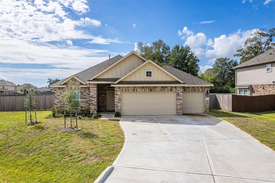 New construction Single-Family house 696 W Linnwood Drive, Woodbranch, TX 77357 - photo