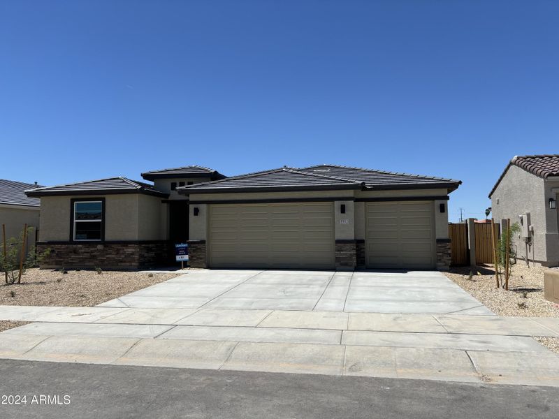 New construction Single-Family house 3352 S 177Th Drive, Goodyear, AZ 85338 - photo