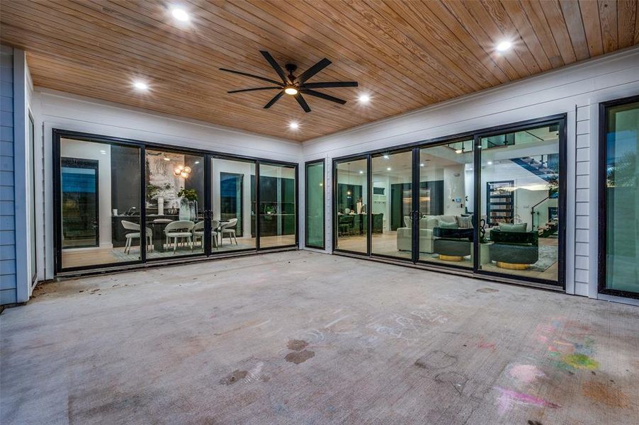 View of patio / terrace featuring ceiling fan