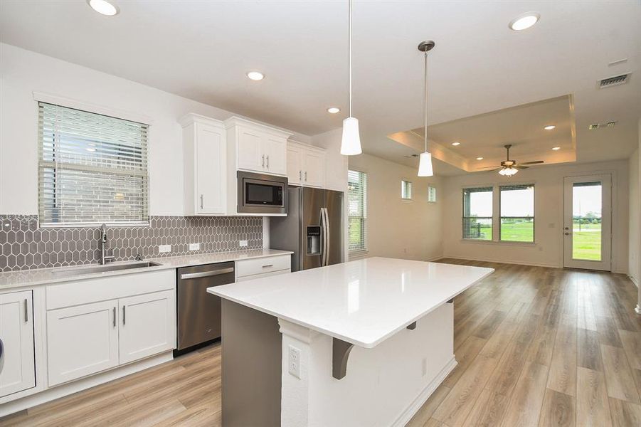 Beautiful spacious kitchen