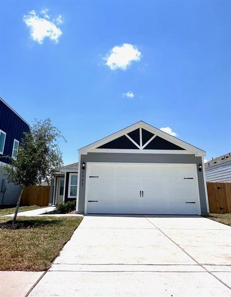 This spacious 3 bedroom, 2 bath home has amazing curb appeal.