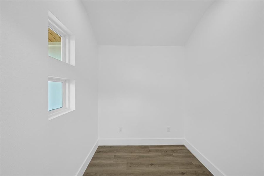 Buyer has option of closet and bonus room (as pictured) instead of extended closet.