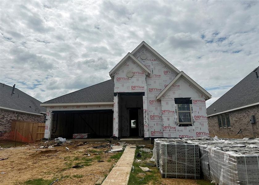 One-story home with 3 bedrooms, 2 baths and 2 car garage