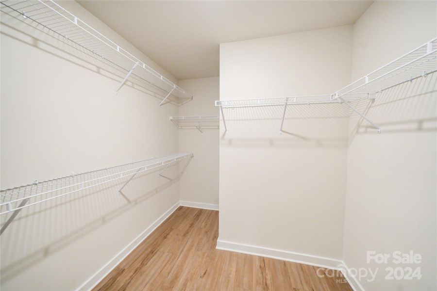 PBR Walk-in Closet