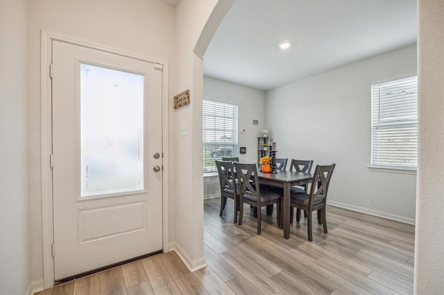 Entry Hallway & Dining Room